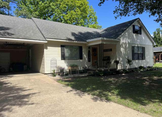 Property at 259 Melissa Dr, Piggott, AR 72454, 4 beds, 2.5 baths