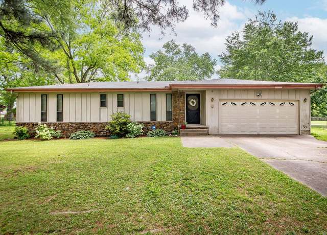 Property at 16 Jane Dr, Sherwood, AR 72120, 3 beds, 2 baths