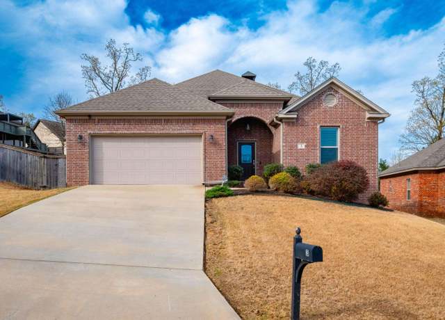 Property at 3 Commentry Dr, Little Rock, AR 72223, 3 beds, 2 baths