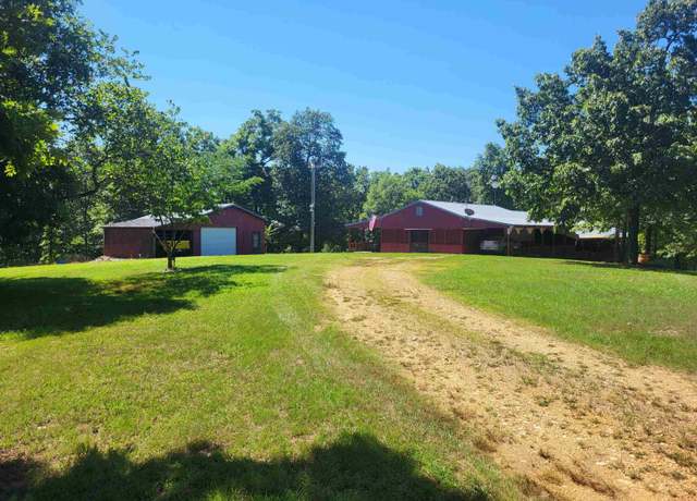 Property at 1800 Antioch Rd, Cave City, AR 72521, 3 beds, 2 baths