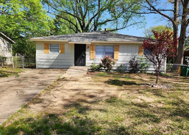 Property at 7120 Redwood Dr, Little Rock, AR 72209, 4 beds, 2 baths