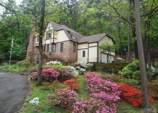 Property at 900 Rolling Hls, Russellville, AR 72801, 4 beds, 3 baths