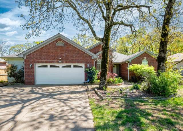 Property at 5910 N Locust St, North Little Rock, AR 72116, 3 beds, 2.5 baths