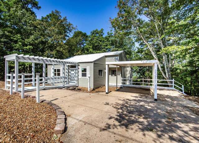 Property at 112 Ridgeview Dr, Fairfield Bay, AR 72088, 4 beds, 2 baths