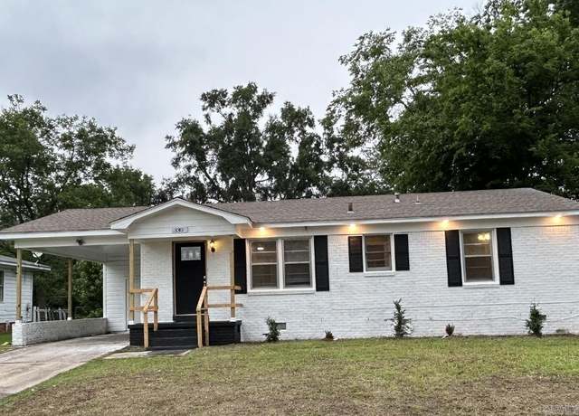 Property at 3301 S Tulip St, Pine Bluff, AR 71603, 3 beds, 2 baths
