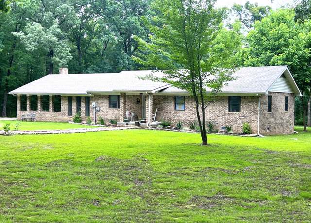 Property at 2305 Town And Country St, Mountain View, AR 72560, 3 beds, 2 baths