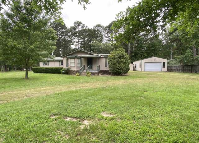 Property at 54 Moreland Dr, Greers Ferry, AR 72067, 3 beds, 2 baths