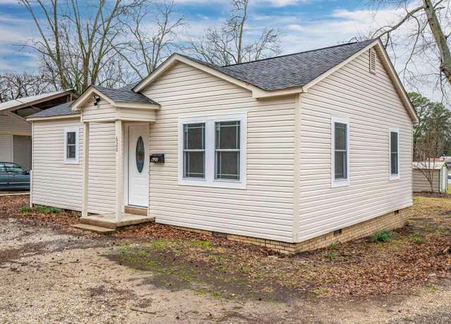 Property at 620 Edward St, Malvern, AR 72104, 2 beds, 1 bath