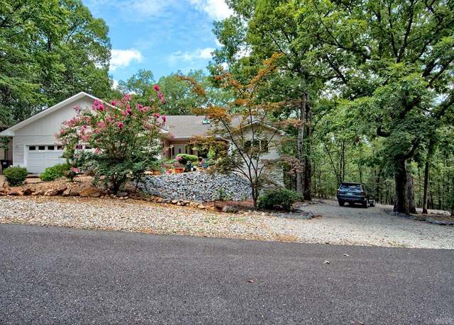 Property at 44 Valencia Way, Hot Springs Village, AR 71909, 5 beds, 4.5 baths