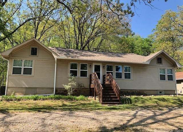 Property at 802 Lakeshore Dr, Hot Springs, AR 71913, 3 beds, 2 baths