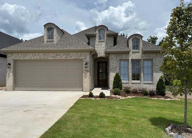 Property at 118 Edgewood Cir, Little Rock, AR 72223, 3 beds, 2 baths