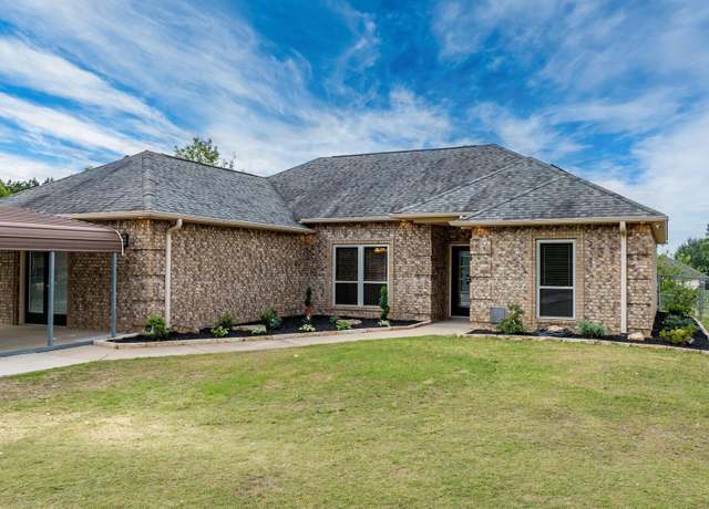 Property at 8001 Mars Hill Rd, Bauxite, AR 72011, 4 beds, 2 baths