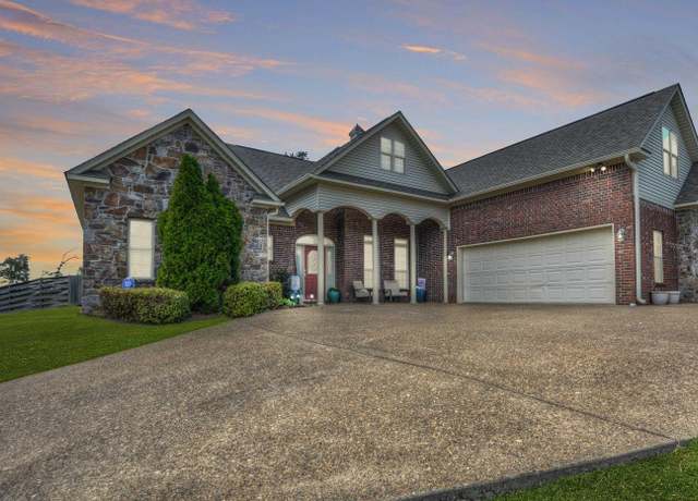 Property at 170 Wildwood Forest Rd, Hot Springs, AR 71913, 5 beds, 3 baths
