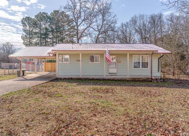 Property at 1 Poteau Dr, Cherokee Village, AR 72529, 3 beds, 1.5 baths