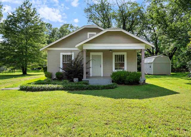 Property at 1017 Watkins St, Conway, AR 72034, 3 beds, 1 bath