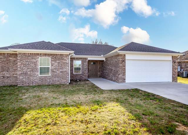 Property at 305 Dogwood St, Beebe, AR 72012, 4 beds, 2 baths