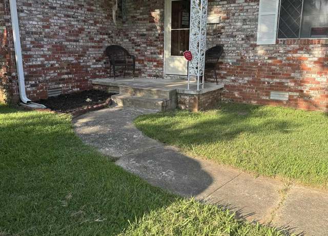 Property at 813 N Gray St, Jacksonville, AR, 4 beds, 2 baths