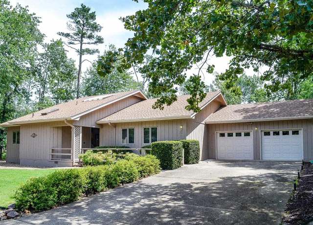 Property at 22 Vascongadas Way, Hot Springs Village, AR 71909, 3 beds, 2 baths