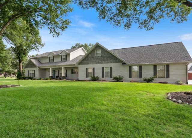 Property at 7 River Oaks Blvd, Searcy, AR 72143, 7 beds, 5 baths