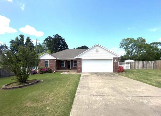 Property at 1304 Ridgefield Dr, Heber Springs, AR 72543, 3 beds, 2 baths