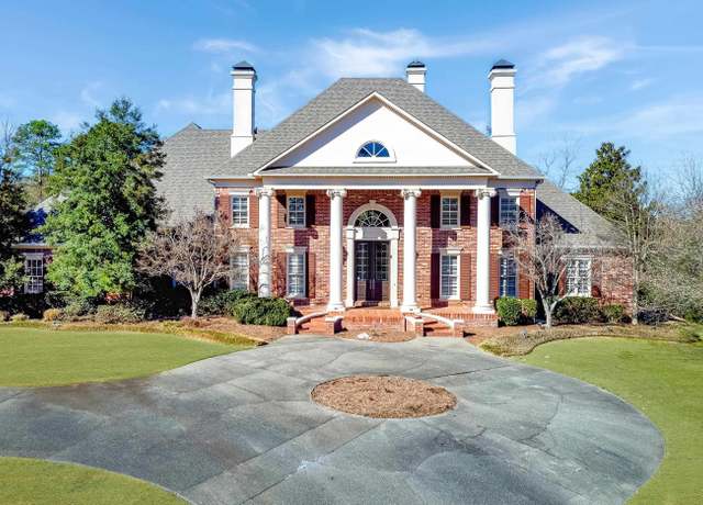 Property at 4 Waterview Ct, Little Rock, AR 72223, 4 beds, 5 baths
