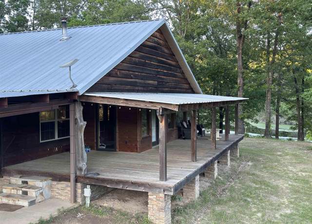 Property at 776 Hargrove Rd, Texarkana, AR 71854, 3 beds, 2 baths