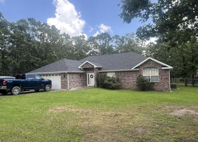 Property at 301 Pin Oak, Mena, AR 71953, 3 beds, 2 baths