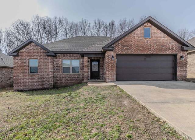 Property at 1108 Ava Ln, Paragould, AR 72450, 3 beds, 2 baths