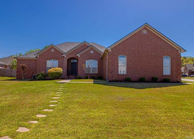 Property at 112 Mountain Valley Dr, Maumelle, AR 72113, 4 beds, 3 baths