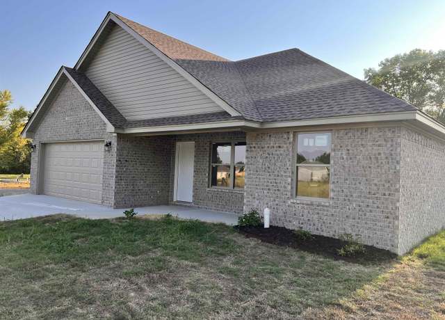 Property at 926 S Fir St, Beebe, AR 72012, 3 beds, 2 baths