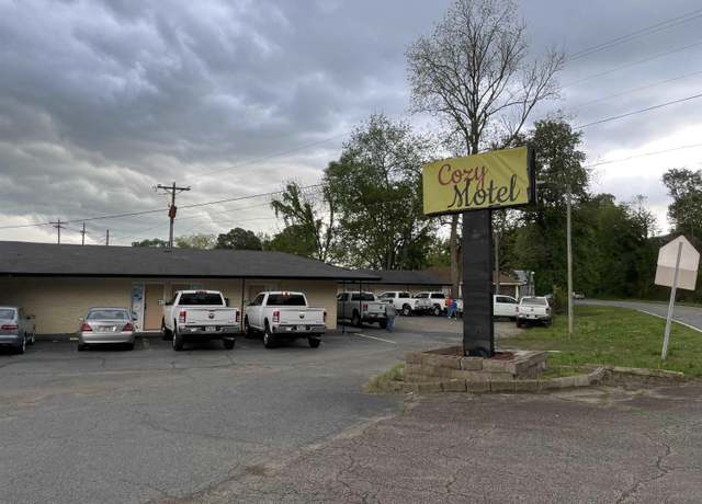 Property at 424 Highway 65b Hwy, Clinton, AR 72031, 3 beds, 3 baths