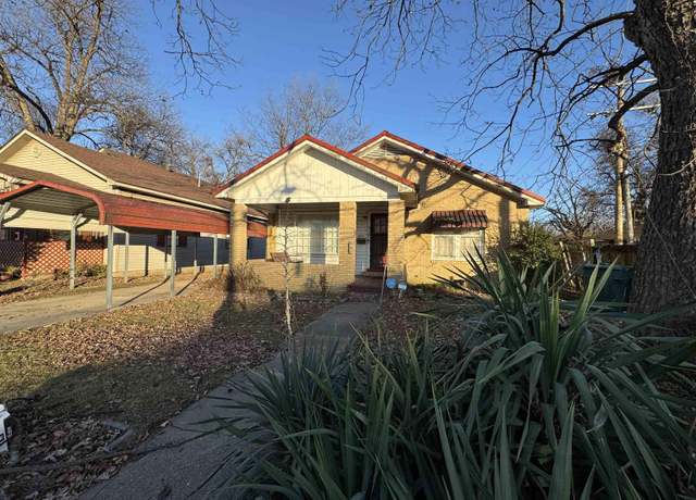 Property at 312 S Lake St, Blytheville, AR 72315, 4 beds, 2 baths
