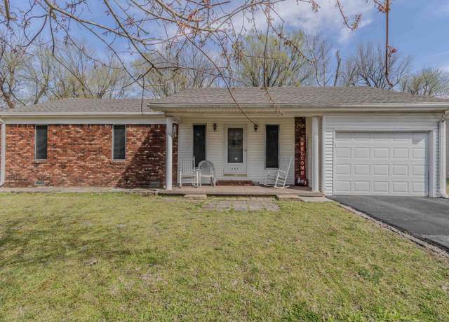 Property at 607 Walnut, Paragould, AR 72450, 2 beds, 2 baths