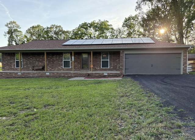 Property at 3355 E Main St, Cabot, AR 72023, 3 beds, 2 baths