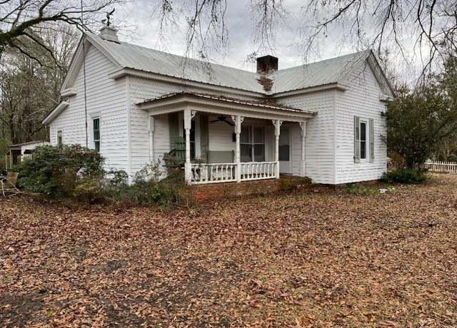 Property at 6610 Hwy 8, New Edinburg, AR 71660, 2 beds, 1.5 baths