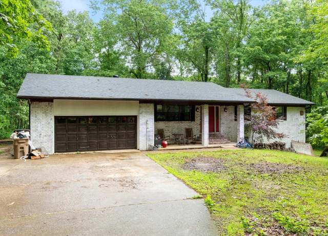 Property at 7104 Foxrun East End Dr, Mabelvale, AR 72103, 3 beds, 2 baths