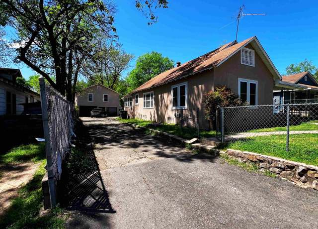 Property at 706 Summer St, Hot Springs, AR 71913, 3 beds, 2 baths