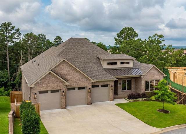 Property at 41 Haywood Ct, Little Rock, AR 72223, 4 beds, 4.5 baths