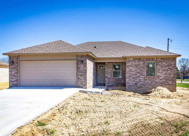 Property at 315 Dogwood St, Beebe, AR 72012, 3 beds, 2 baths