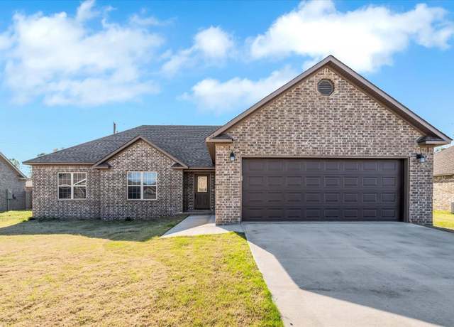 Property at 117 Pecan St, Lake City, AR 72437, 3 beds, 2 baths