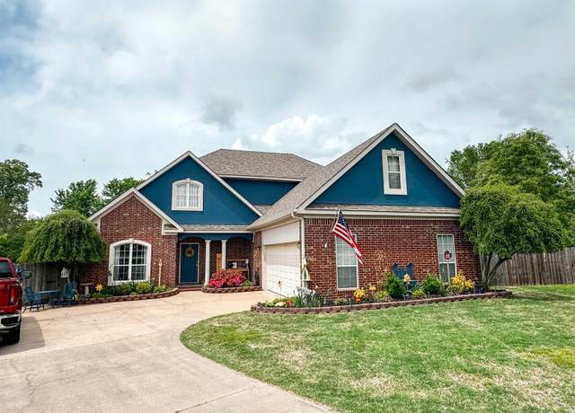 Property at 7 Samantha Cir, Searcy, AR 72143, 4 beds, 2.5 baths