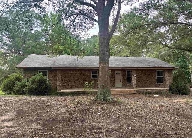 Property at 470 Fairview Rd, Camden, AR 71701, 5 beds, 3 baths