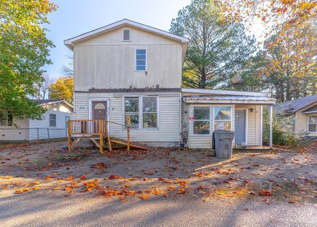 Property at 809 Rector Rd, Paragould, AR 72450, 6 beds, 3 baths