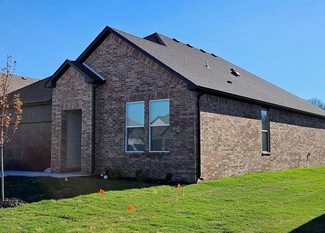 Property at 1409 Ridgefield Cir, Searcy, AR 72143, 4 beds, 2 baths