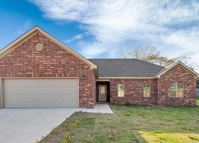 Property at 121 Pecan St, Lake City, AR 72437, 3 beds, 2 baths