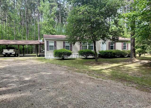 Property at 132 Ouachita 476, Camden, AR 71701, 3 beds, 2 baths