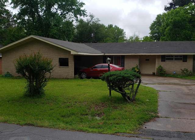 Property at 2302 Pine Hill Dr, Pine Bluff, AR 71603, 3 beds, 2 baths
