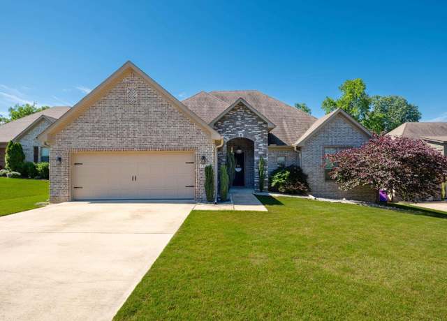 Property at 2525 Aberdeen Dr, Bryant, AR 72202, 4 beds, 2.5 baths