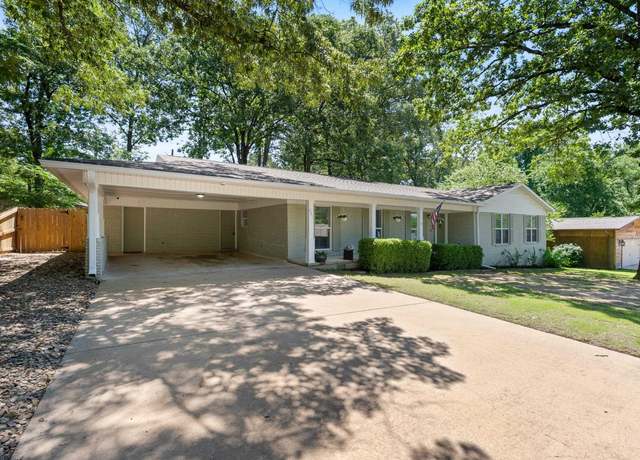 Property at 801 Pinewood Dr, Benton, AR 72015, 3 beds, 2 baths