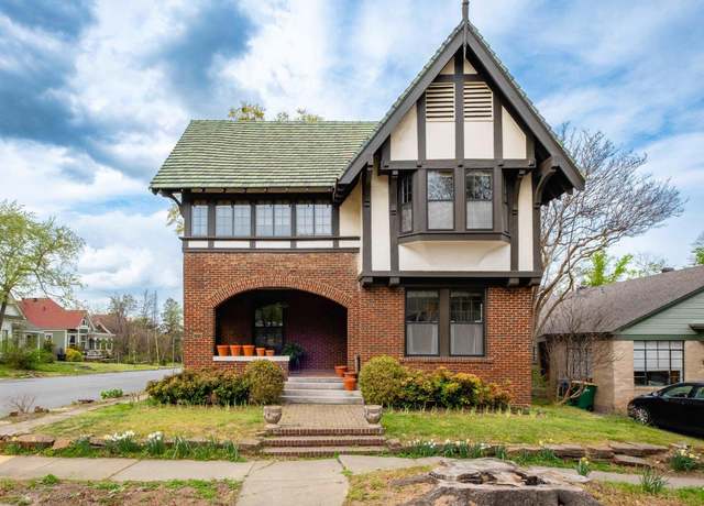 Property at 324 W Daisy L Gatson Bates Dr, Little Rock, AR 72202, 3 beds, 2 baths